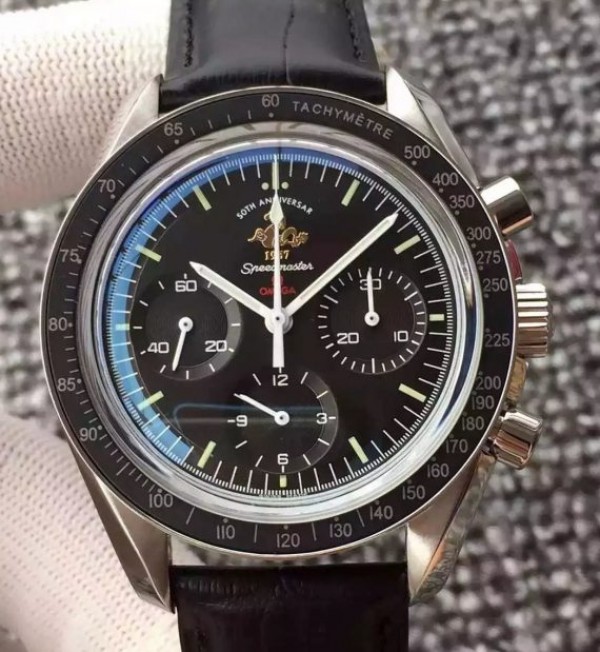 Omega Speedmaster MoonWatch 1957 Black Dia Leathe Manual Winding