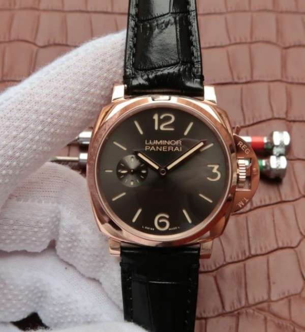 How to buy a Luminor Due replica watch in Slovenia?