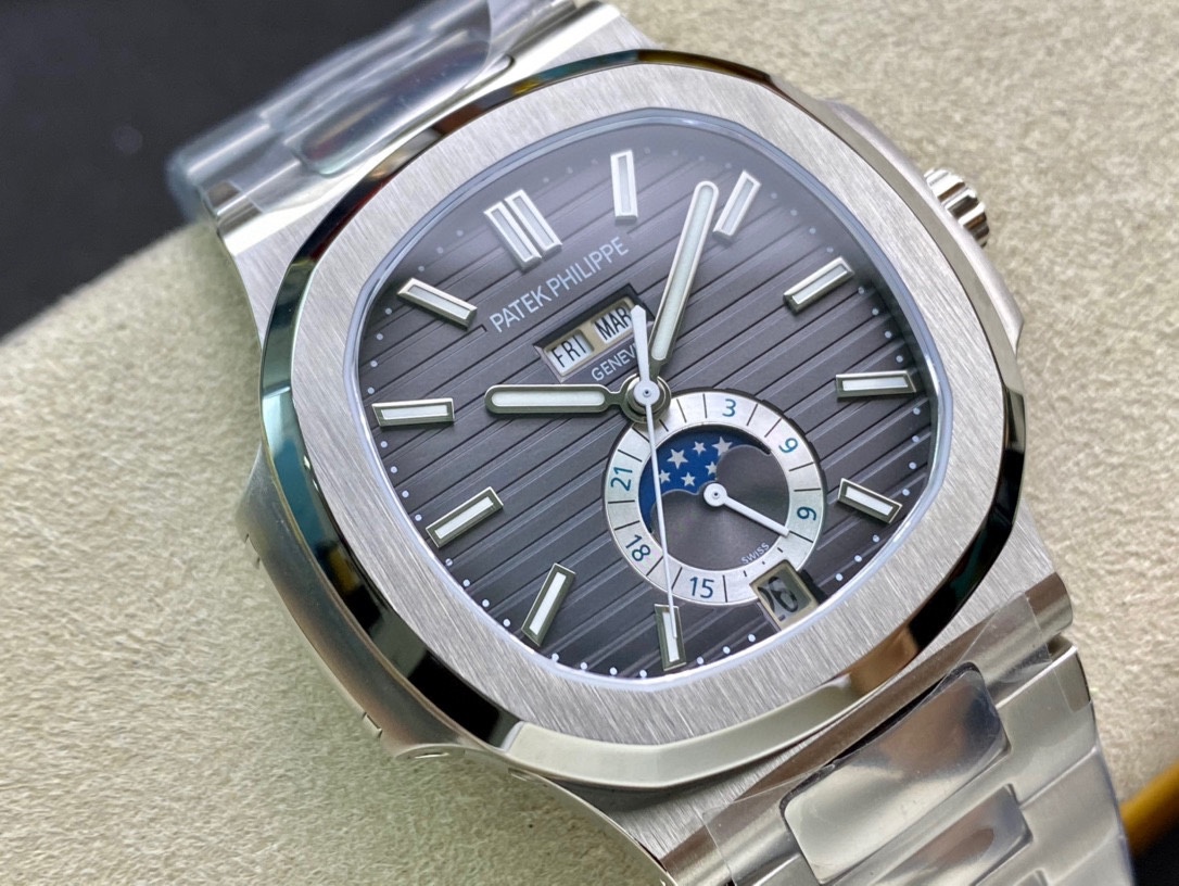 Patek Philippe Nautilus Annual Calendar 5726