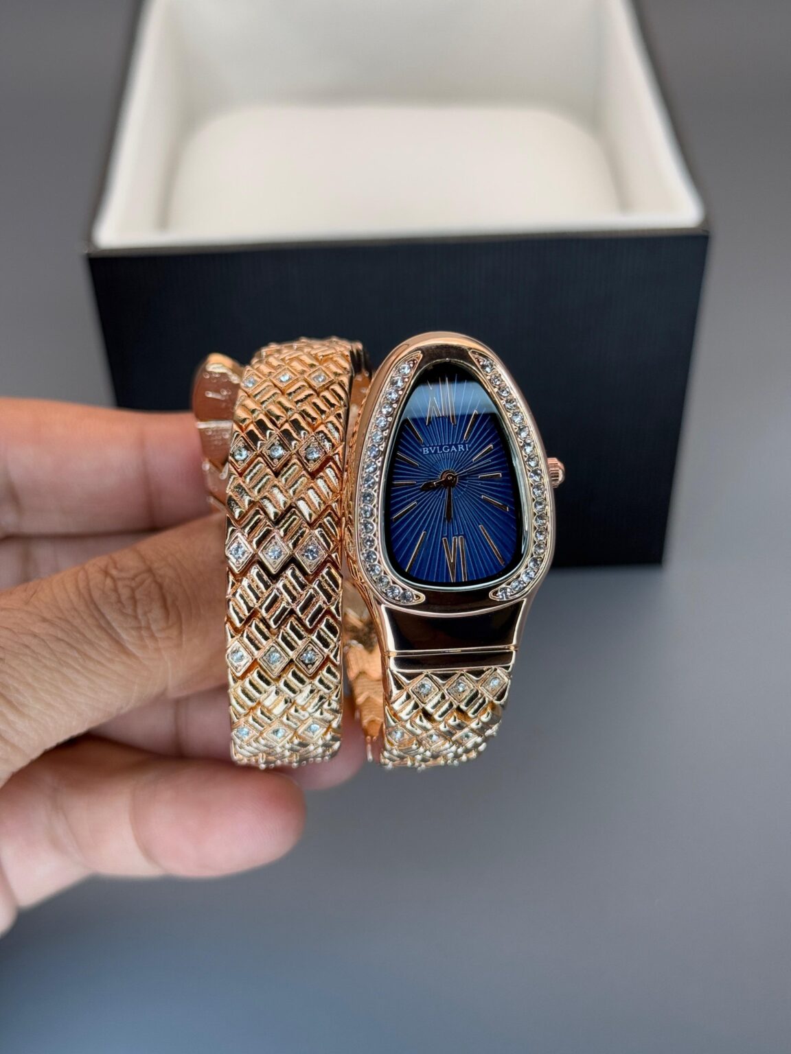 Bvlgari Snake Oval Blue Dial 36mm
