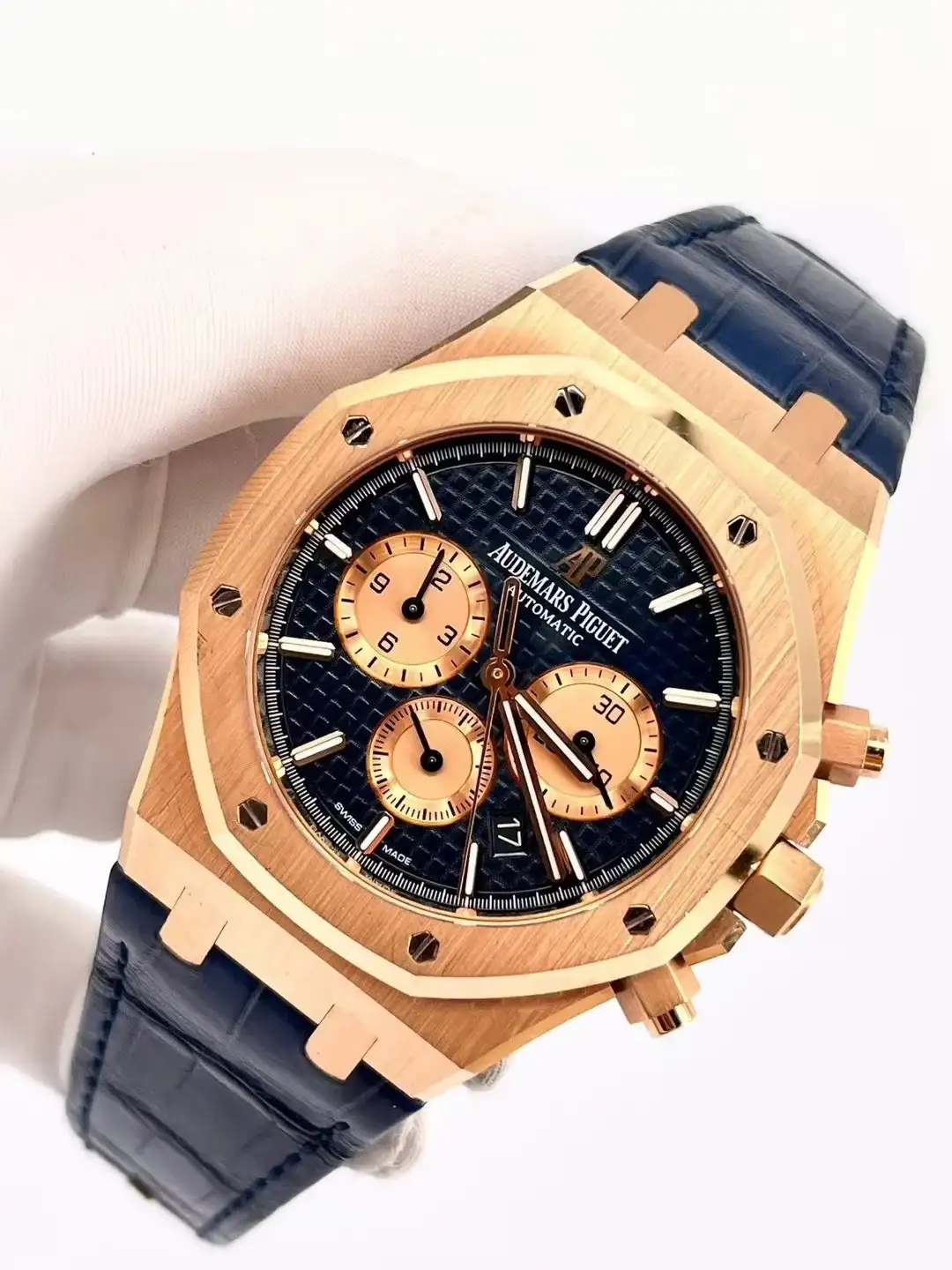 Audemars Piguet Royal Oak Selfwinding Chronograph Blue 26331OR.OO.D315CR.01 - gallery