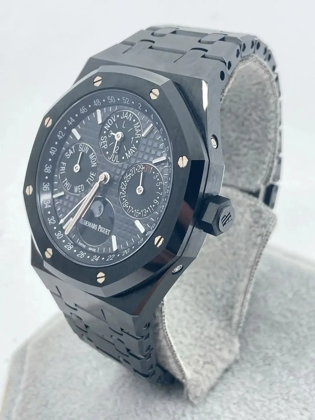 Audemars Piguet Royal Oak Perpetual Calendar Gray 26579CE.OO.1225CE.01 - view 7