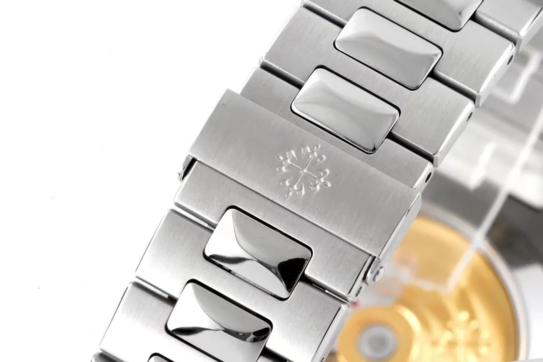 Patek Philippe Nautilus Silver Annual Calendar - view 10