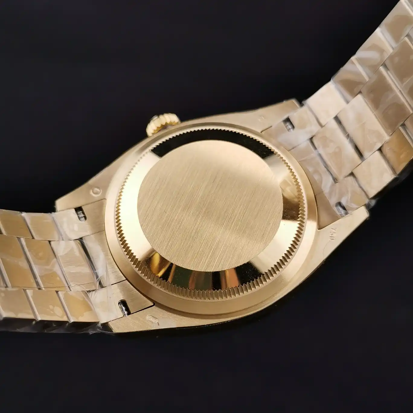 Rolex Day-Date II 36mm Green Dial 128238 - gallery