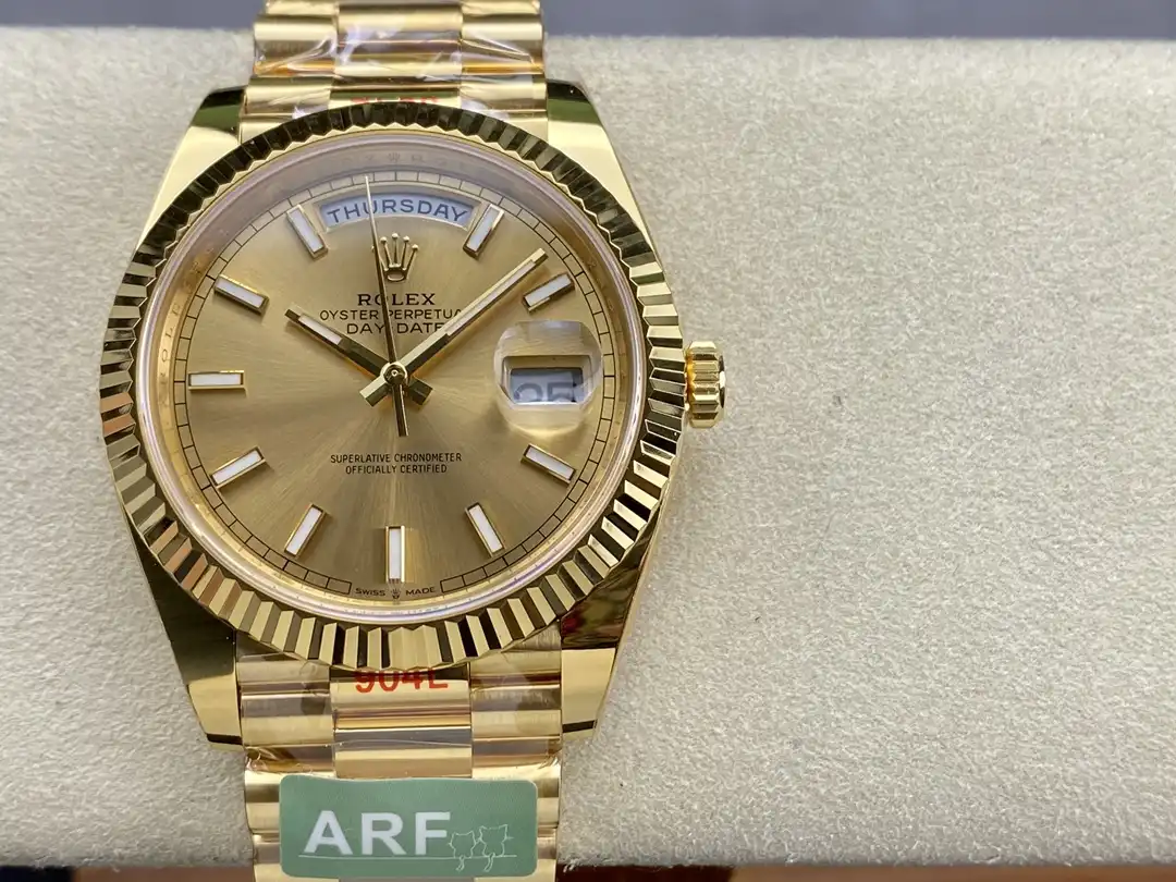 Superclone Rolex Day-Date II 40mm Champagne Dial 228238 - view 3