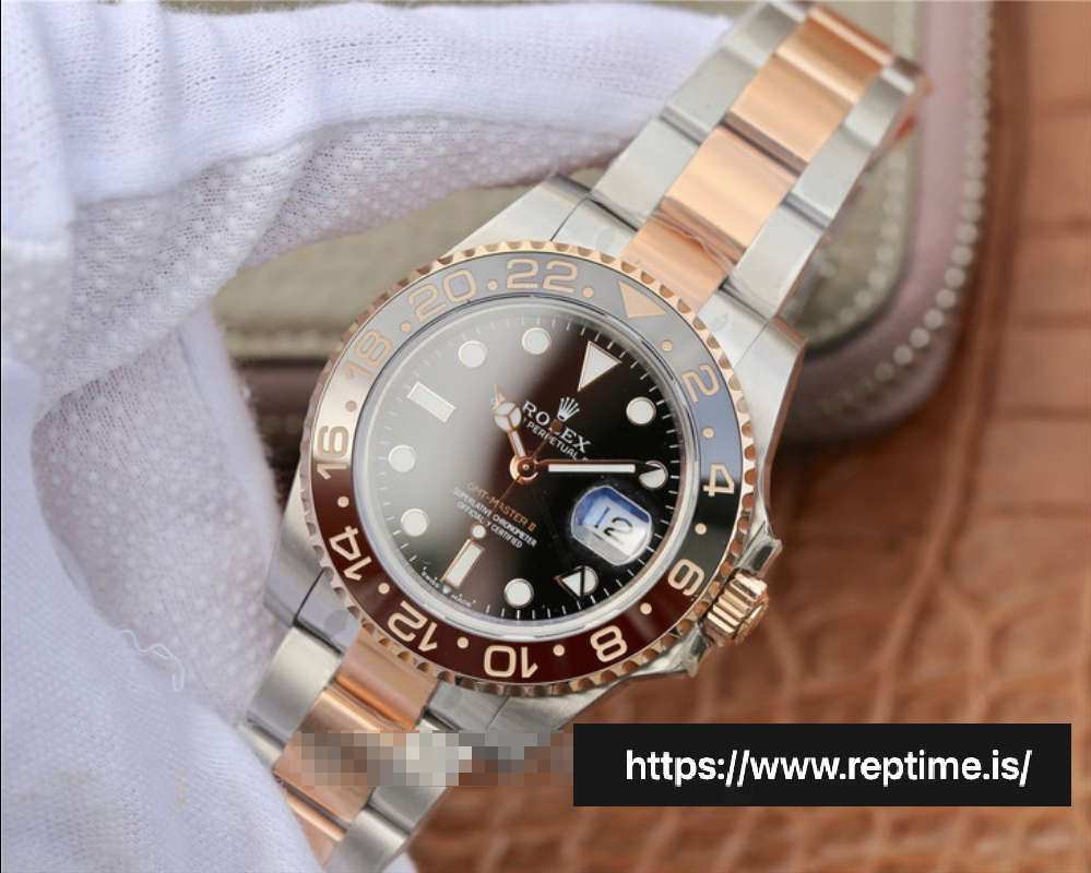 Rolex GMT Master II 126711 Men Automatic 40MM - view 4