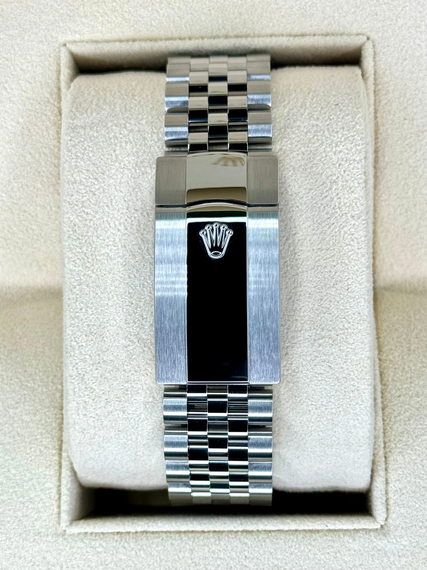Superclone Rolex Sky-Dweller 42 mm Bright blue Dial 336934 Jubilee - view 4