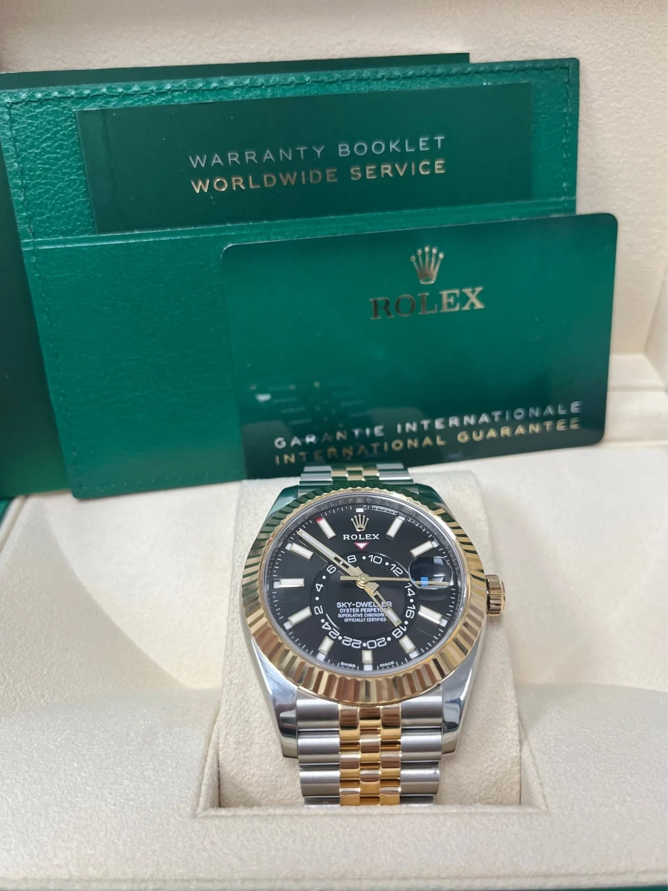 Superclone Rolex Sky-Dweller 42 mm Bright black Dial 336933 - view 4