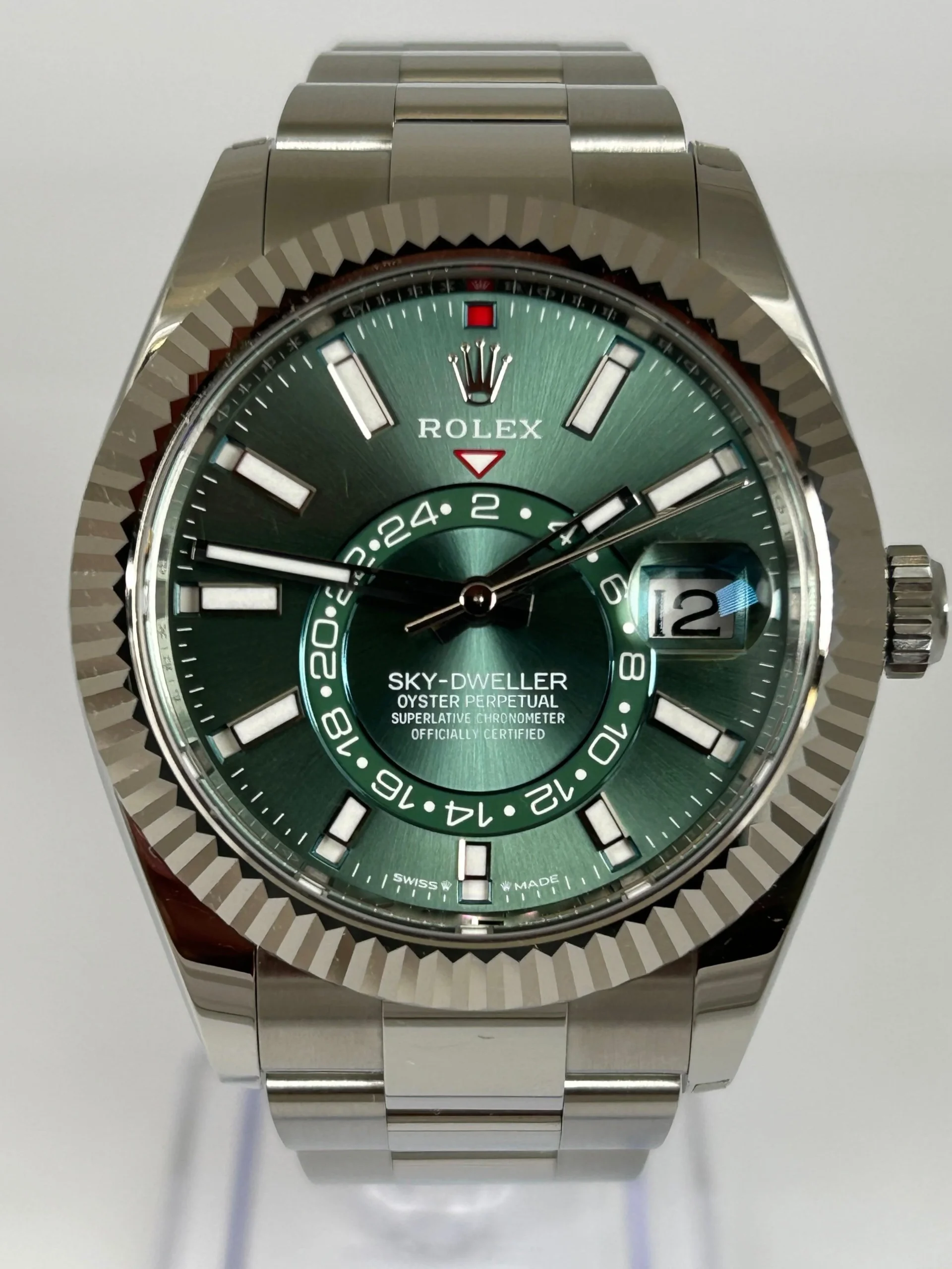 Superclone Rolex Sky-Dweller 42 mm Mint green Dial 336934 Oyster - view 3