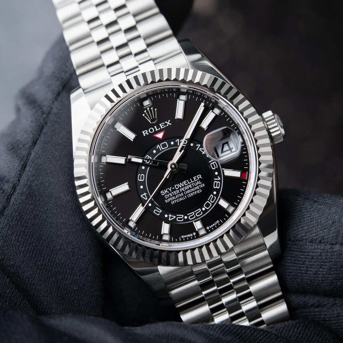 Superclone Rolex Sky-Dweller 42 mm Bright black Dial 336934 Jubilee - view 3