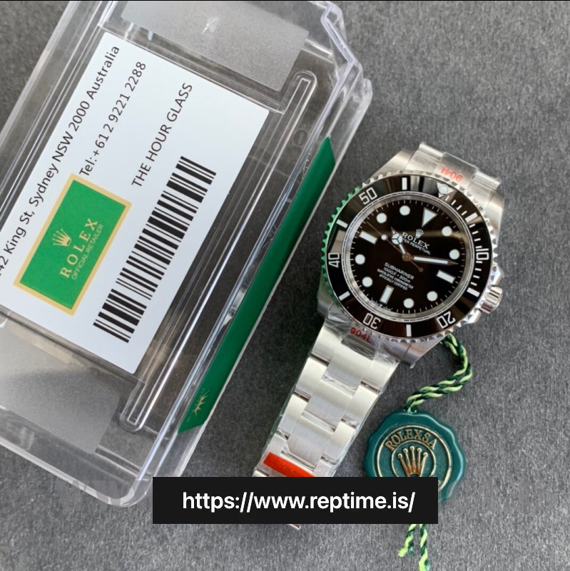 Rolex Submariner 124060 Men Automatic 41MM - view 10
