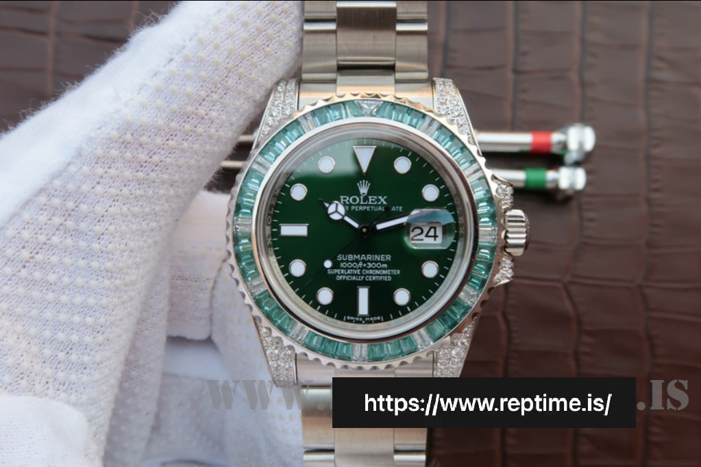 Rolex Submariner 116610 Men Automatic 40MM - view 3